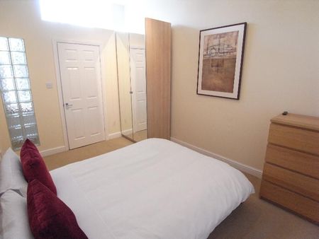 1 bedroom apartment to rent - Photo 4