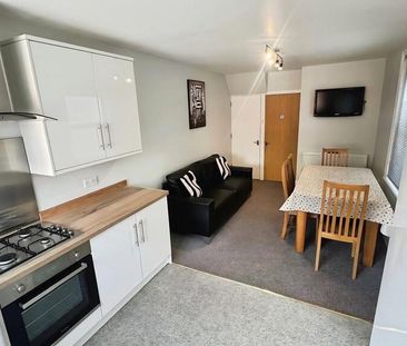 5 bedroom terraced house to rent - Photo 1