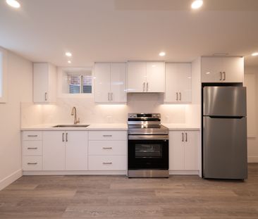 For Lease - 296 Sixteen Mile Drive Unit# Basement, Oakville, Ontario - Photo 6