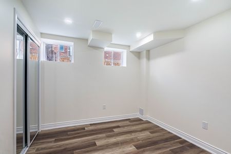 For Lease - 102 Leadenhall Road, Brampton, Ontario - Photo 5