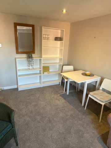 2 Bed Flat, Cave Street, BS2 - Photo 4
