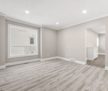 For Lease - 4445 Simcoe Street, Niagara Falls, Ontario - Photo 1