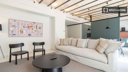 4 room luxury Apartment for rent in Valencia, Spain - Photo 2