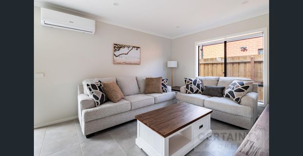 Modern Co-Living Made Easy at 11 Beethistle Drive, Rockbank – From $230 Per Week (All Bills Included) - Photo 1
