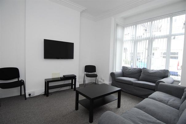 5 bedroom house to rent - Photo 1