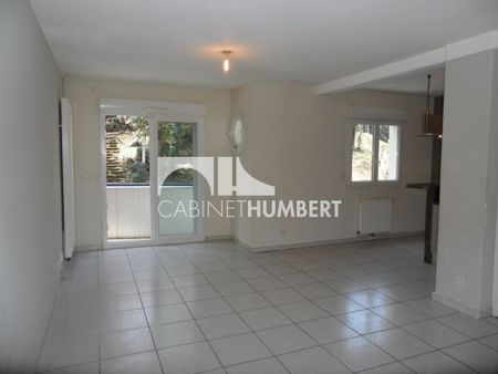 Location Appartement 4 pièces 88m² ST ETIENNE 42000 - Photo 2