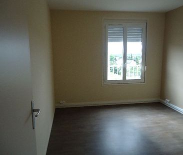 Appartement – Type 3 – 80m² – 304.8 € – LE BLANC - Photo 2