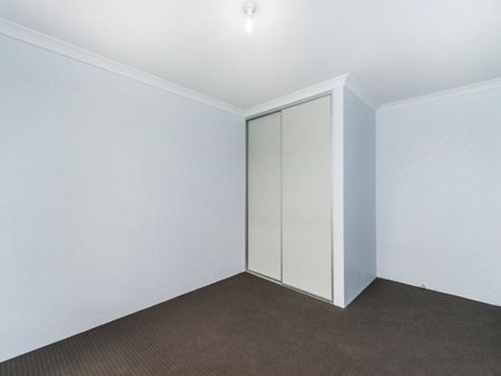 4-Bedroom Spacious & Stylish Living - Photo 4