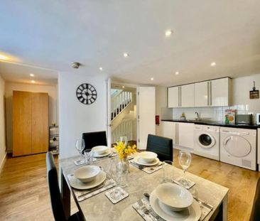 2 bedroom townhouse to rent - Photo 1