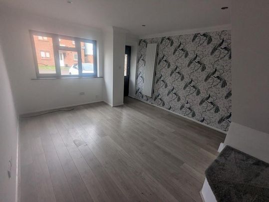 2 bedroom house to rent - Photo 1