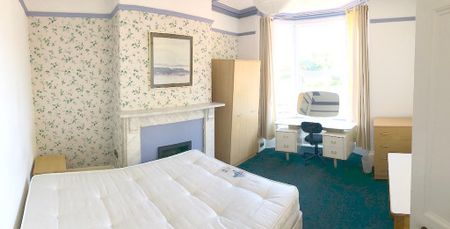 4 bedroom terraced house to rent - Photo 2