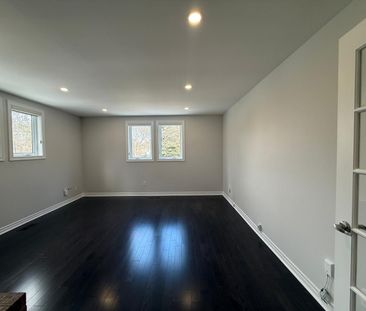 For Lease - 7 Mcmorran Crescent, Vaughan, Ontario - Photo 2