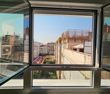 4 room luxury Flat for rent in Madrid, Spain - Photo 1