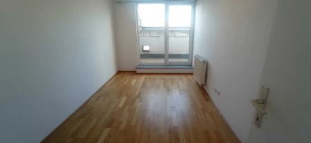 Moderne, sehr helle Dachgeschosswohnung mit sonniger Terrasse - 2er WG-tauglich - vis a vis U3 Station Enkplatz gelegen! - Foto 4