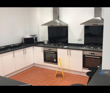 8 bedroom terraced house to rent - Photo 6