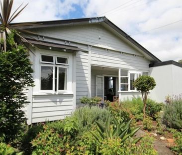 Three bedroom bungalow - Photo 3