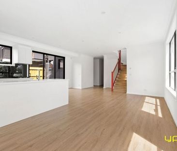 Brand New Spacious 4-Bedroom Home in Notting Hill - Photo 1