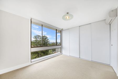 SUPER SPACIOUS APARTMENT! - Photo 3