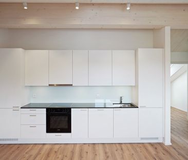 Neurenovierte 2-Zimmer-Dachwohnung - Photo 1