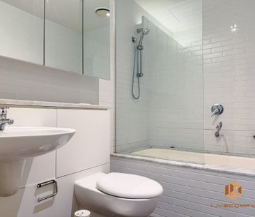 Melbourne CBD - Photo 2