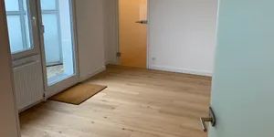 PRIVAT - zentrale&ruhige Dachgeschosswohnung mit Dachterrasse - Photo 3