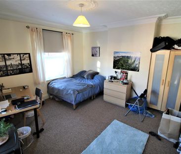 5 bedroom semi-detached house to rent - Photo 5