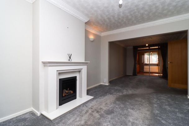 3 bedroom semi-detached house to rent - Photo 1