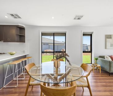 7 Huron Street, Andrews Farm SA 5114 - Photo 2