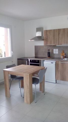Location Appartement 1 pièce Meublé 33m² THONON LES BAINS 74200 - Photo 2