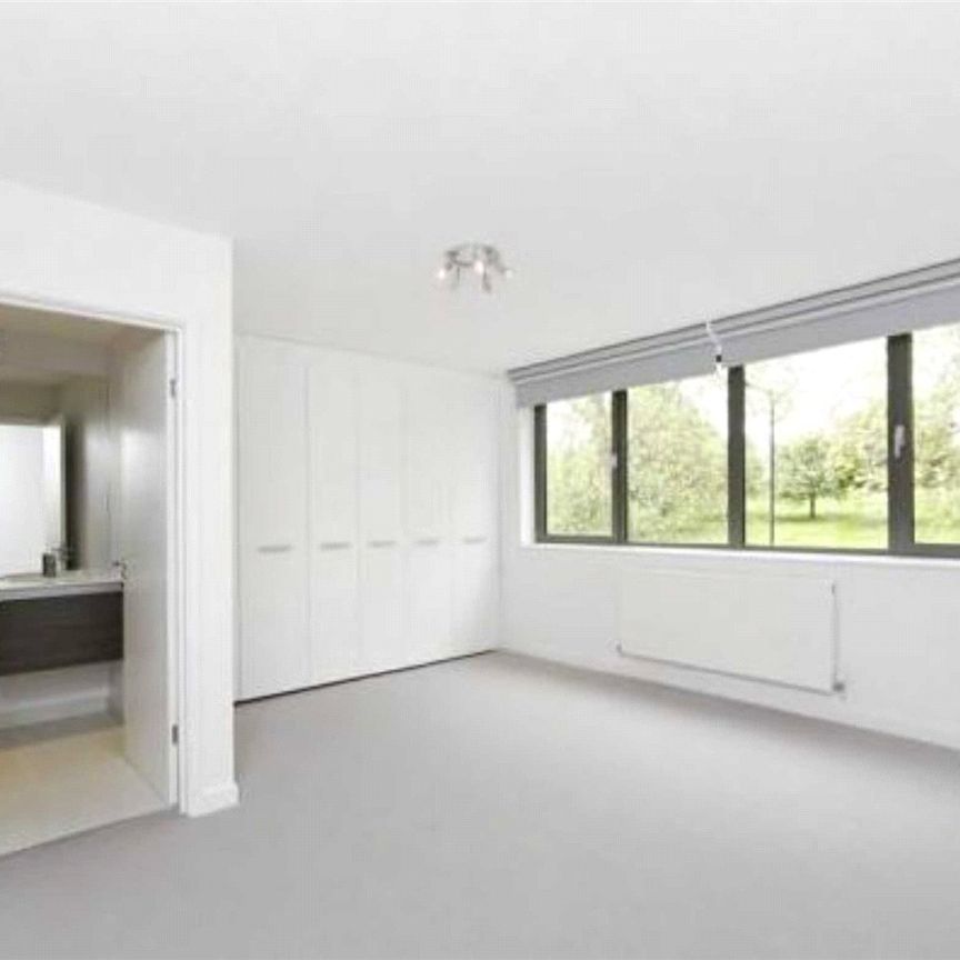 Meadowbank, Primrose Hill, London, NW3 3AY - Photo 1