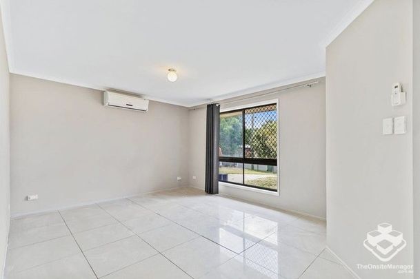 Spacious 3 Bedroom family home located in Morayfield - Photo 1