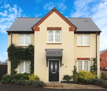 Hampden Square, Heyford Park - Photo 1