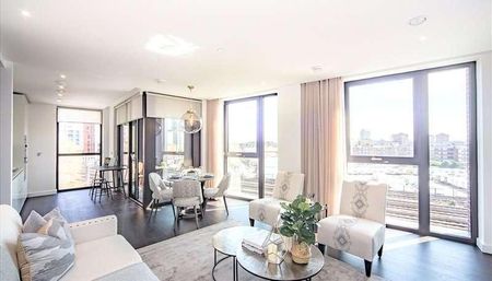 Charles Clowes Walk, London, SW11 - Photo 2