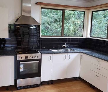 Torbay, 3-bedroom house - Photo 2