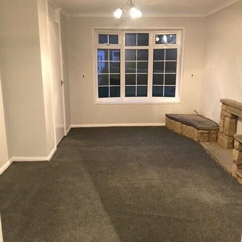 Spencer Way, Redhill - Photo 1