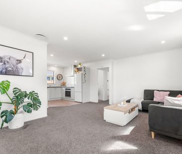 19 Phar Lap Grove, Trentham - Photo 5