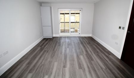 Crownleigh Court, Hart Street, Brentwood - Photo 3