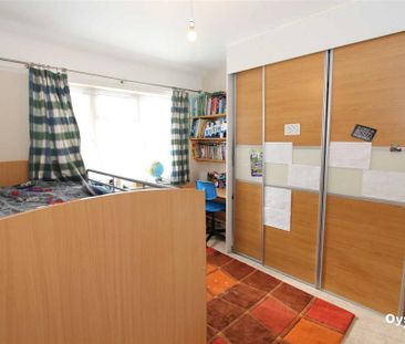 3 bedroom semi-detached house to rent - Photo 4