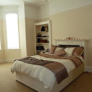 2 bedroom house share to rent - Photo 2