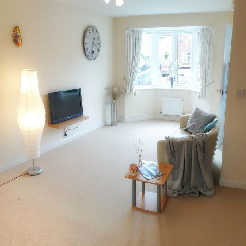 2 bedroom terraced house to rent - Photo 1