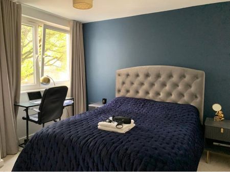 1 Bed Flat, Fulham Road, SW10 - Photo 3