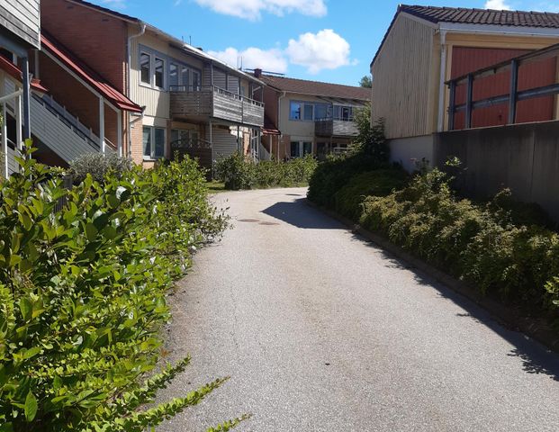 3 RoK – Brädgårdsvägen 9B, Brastad - Photo 1