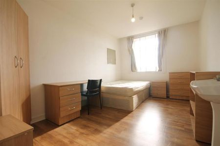 6 bedroom apartment to rent - Photo 5