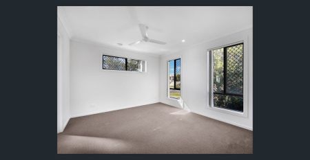 Charming Family Home in Brookfield - Photo 5