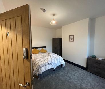 1 bedroom in a house share to rent - Photo 6