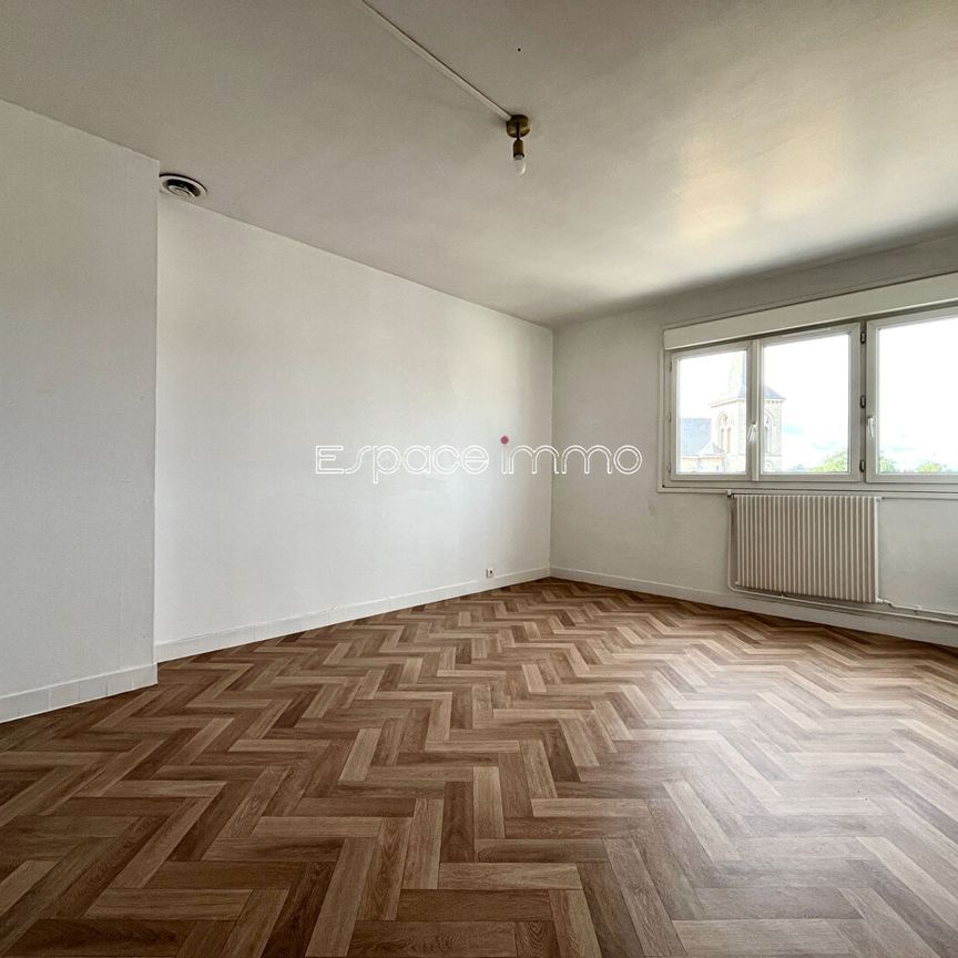 Location Appartement 2 pièces 51m² NOTRE DAME DE BONDEVILLE 76960 - Photo 1