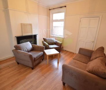 4 bedroom terraced house to rent - Photo 6