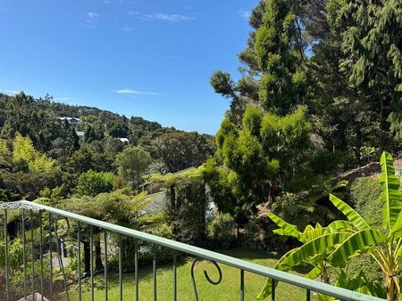 Chic 2BR Paihia Flat w/ Balcony and Wi-Fi included - Photo 5