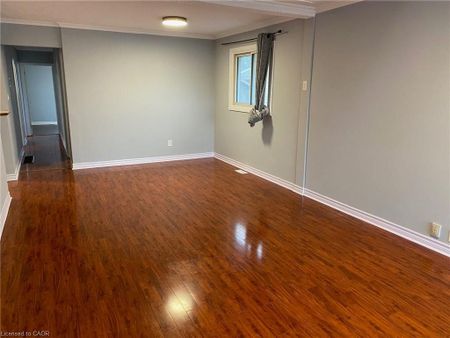 For Lease - 11 Parkdale Avenue Unit# Main, Hamilton, Ontario - Photo 4