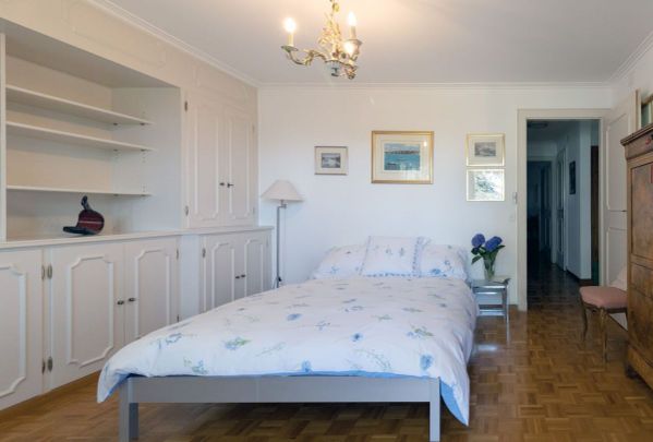 Zu vermieten – Schöne möblierte 4.5-Zimmer-Wohnung mit Seeblick in La Tour-de-Peilz (VD) - Photo 1